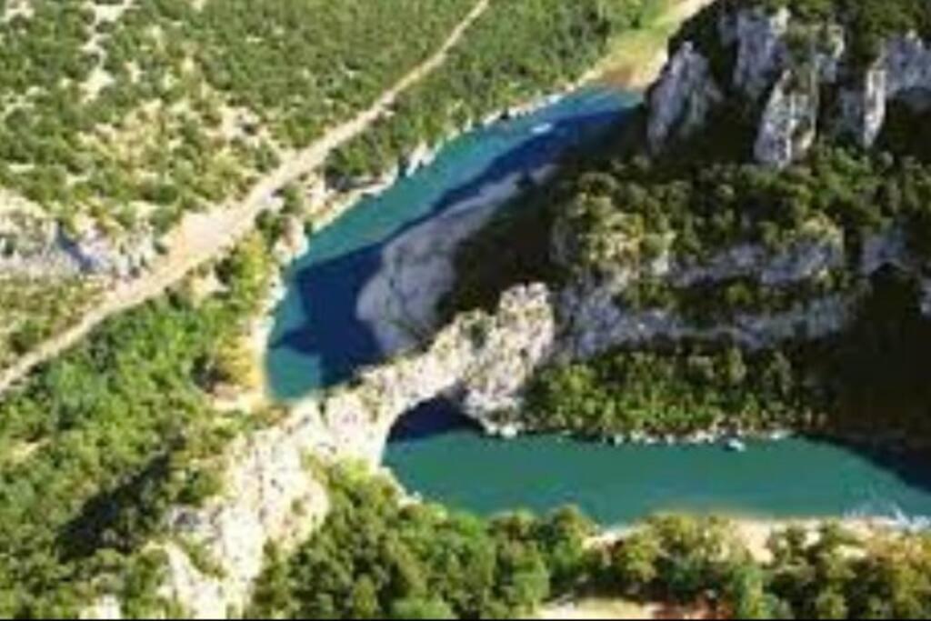 La O'Liso Gorges De L'Ardeche Villa Salavas Exterior photo